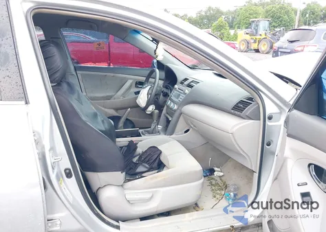 2009 Toyota Camry z USA, uszkodzony, nr VIN 4T1BE46K89U855704